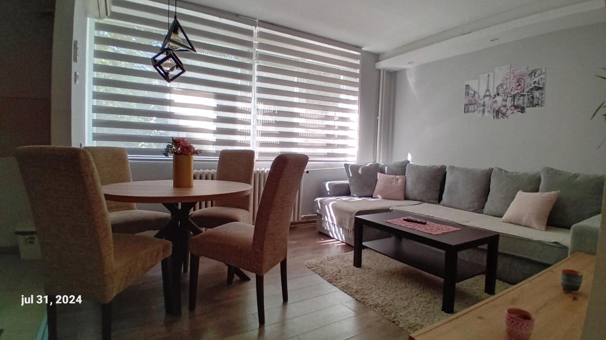 Sunshine Apartment Kragujevac Exterior foto