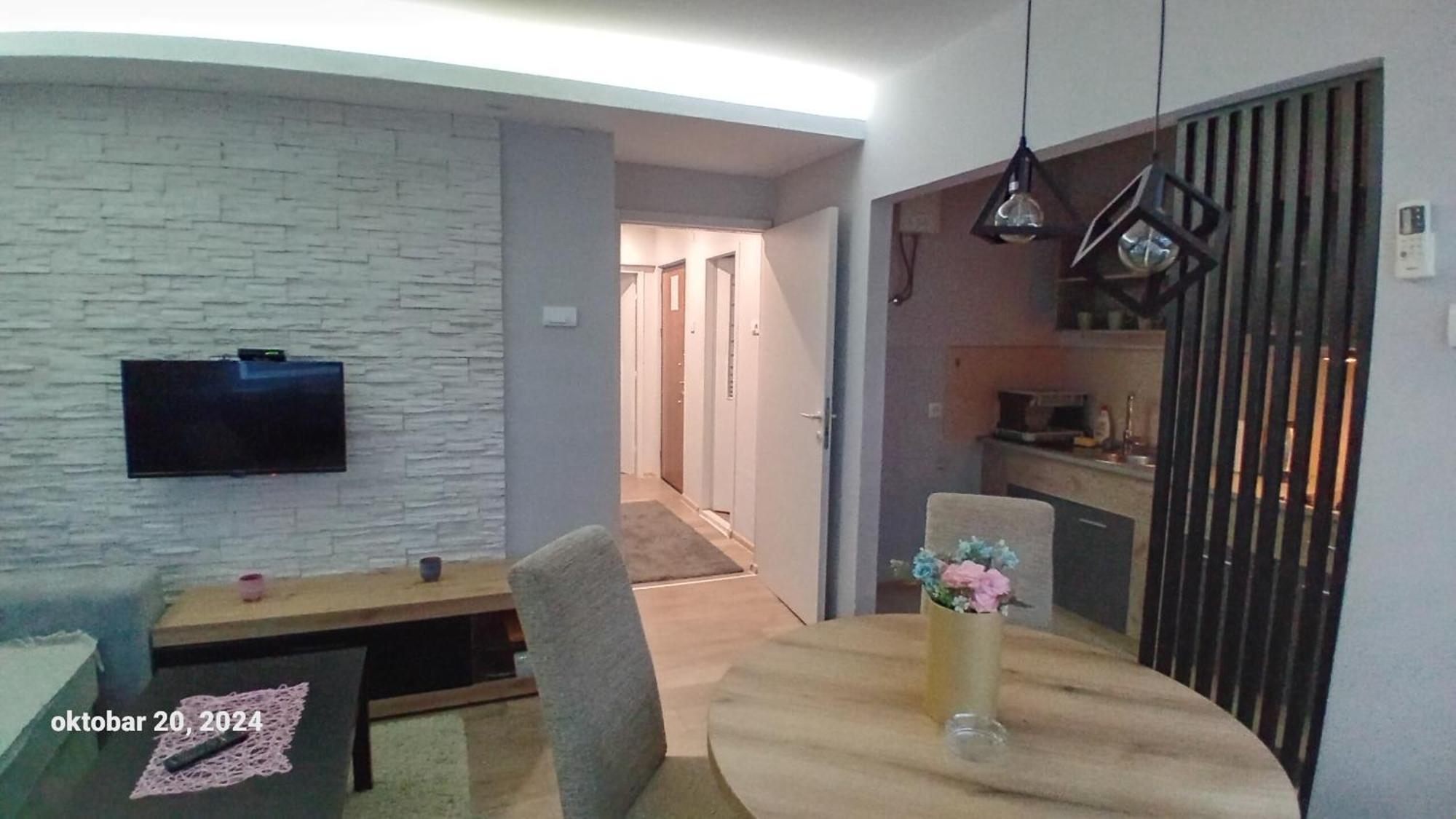Sunshine Apartment Kragujevac Exterior foto